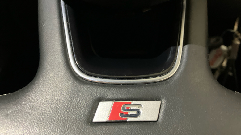 Audi Q2 35 TFSI Black Edition 5dr S Tronic Petrol Estate